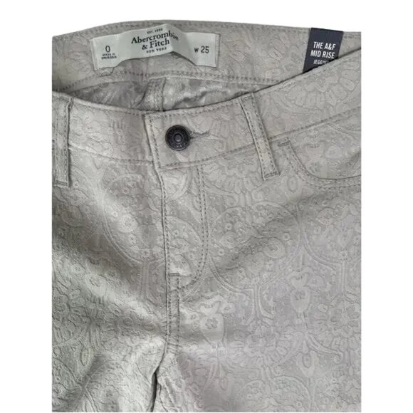 Abercrombie and Fitch Textured Skinny Pants Size 0 Waist 25 Ivory NWT - Picture 3 of 9